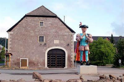 Rattenf\u00E4ngerhotel Berkeler Warte Hamelin Exterior foto